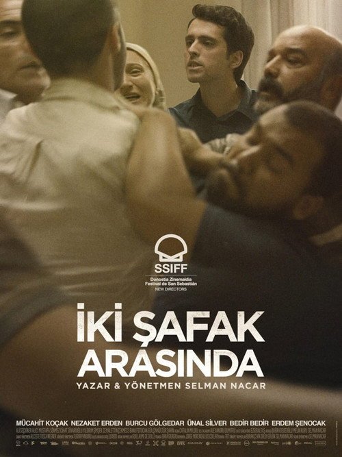 İki Şafak Arasında afişi